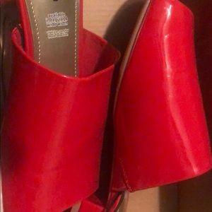 East 5th flats (BRAND NEW/ NEVER WORN)